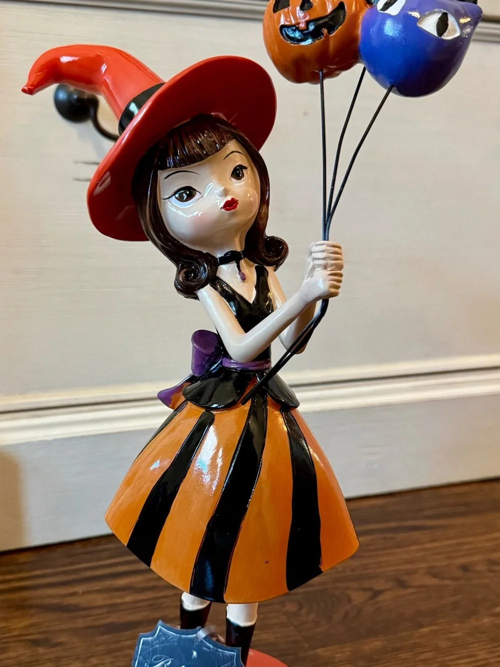 Viral Bella Lux Girl In Witch Costume Dress With Halloween Balloons